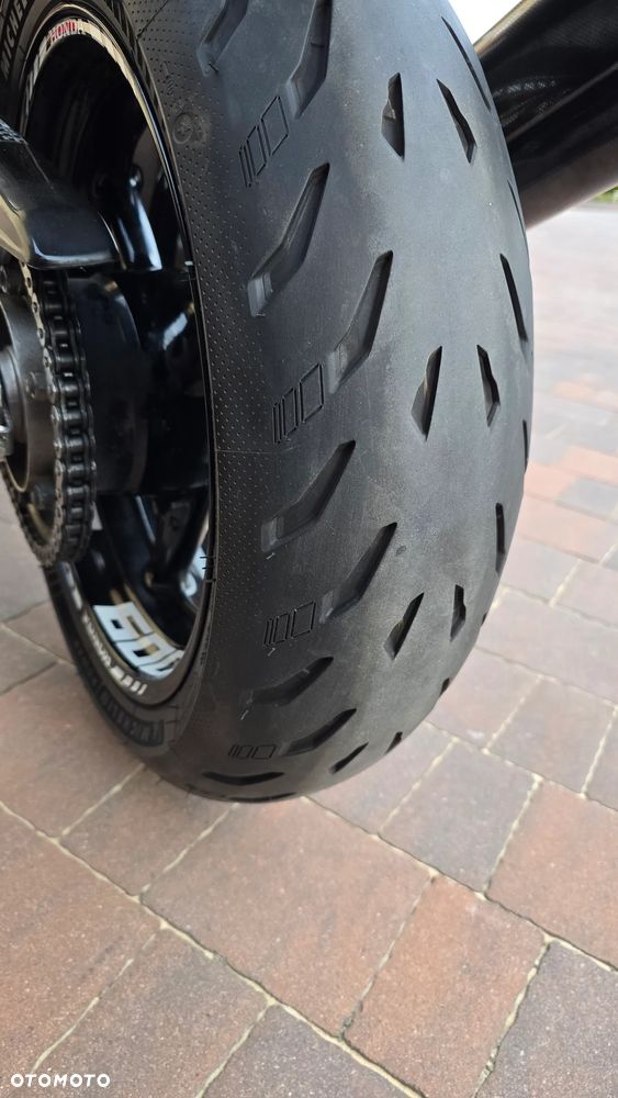 Honda CBR - 9