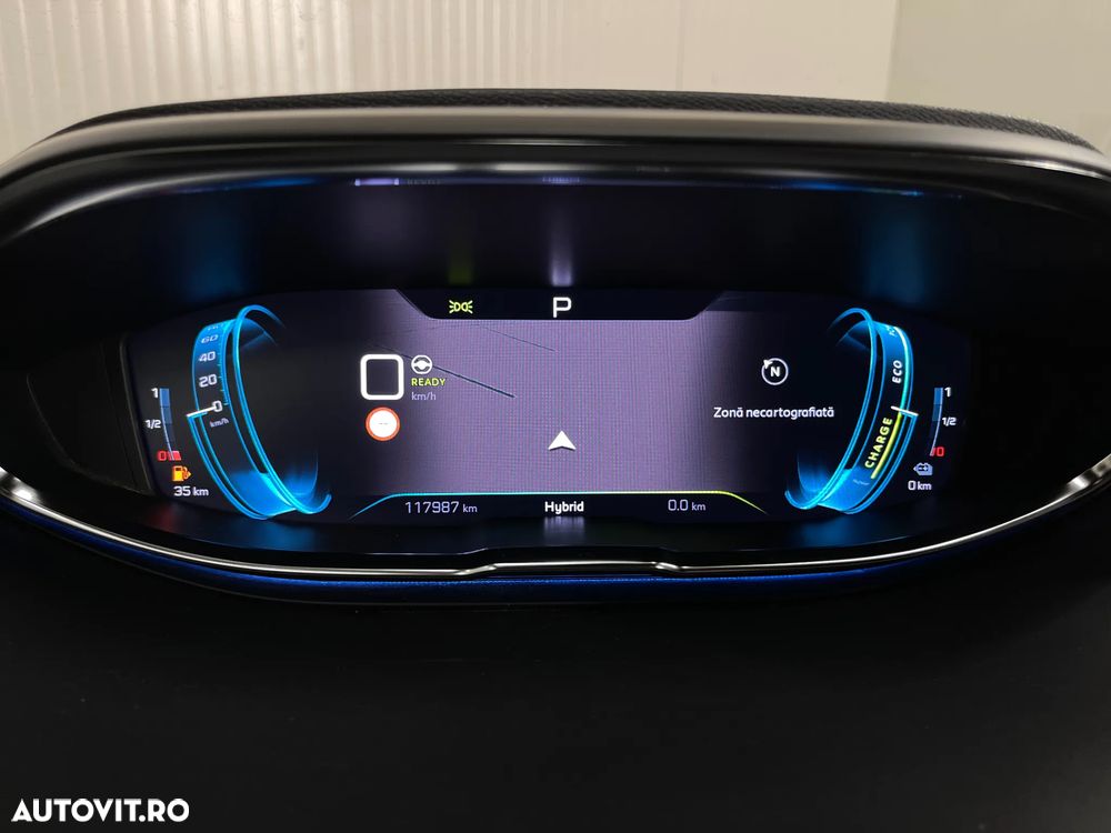 Peugeot 3008 225 e-EAT8 GT - 33