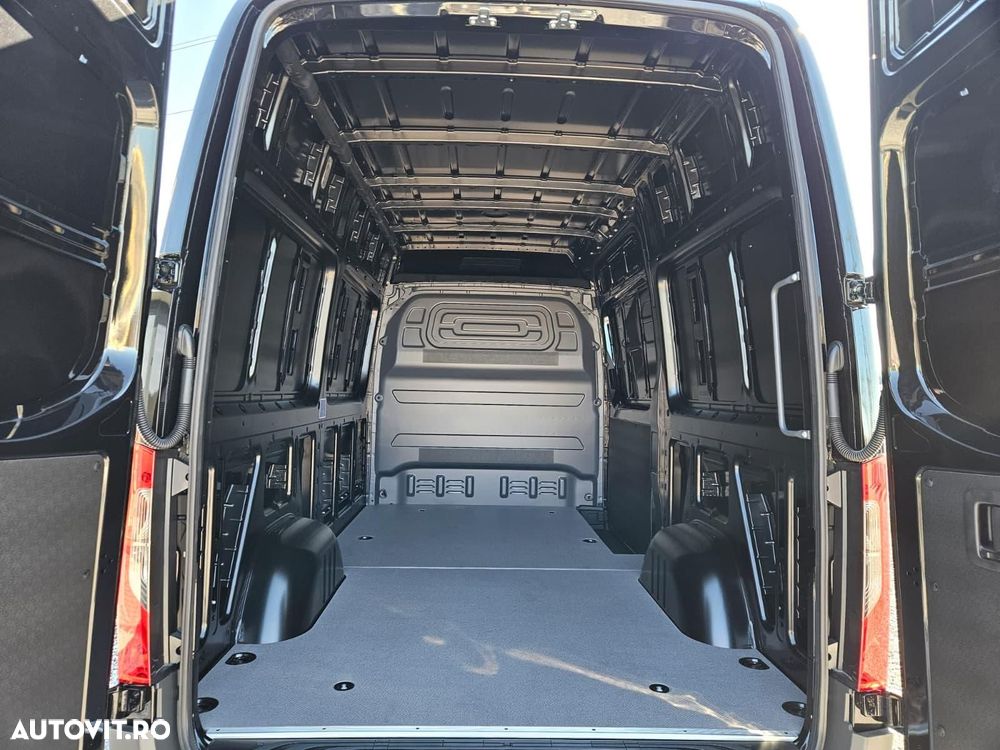Mercedes-Benz Sprinter - 6