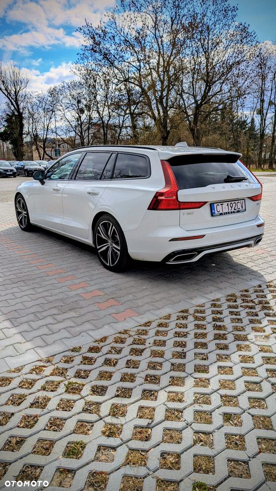 Volvo V60 D4 R-Design - 15