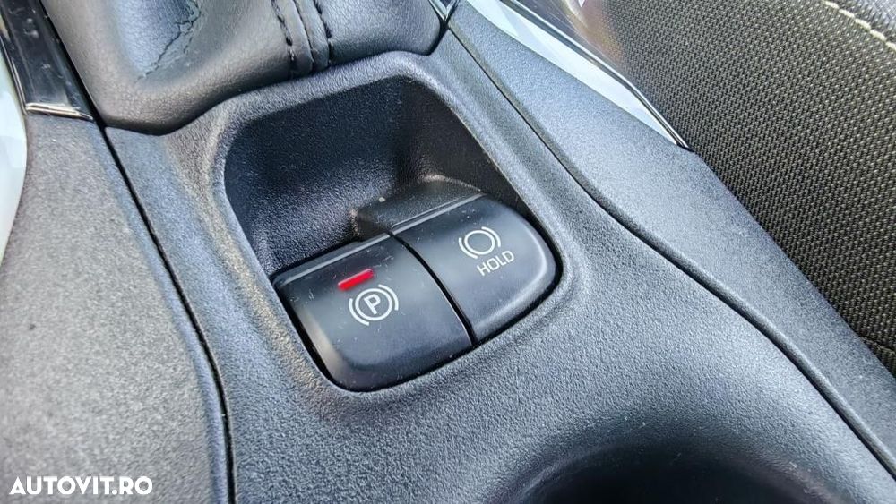 Toyota Corolla - 17