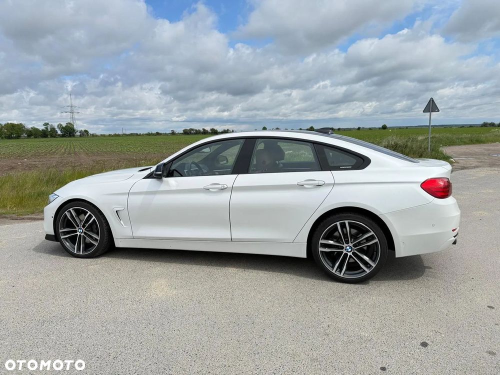 BMW Seria 4 ver-m440i-gran-coupe - 3