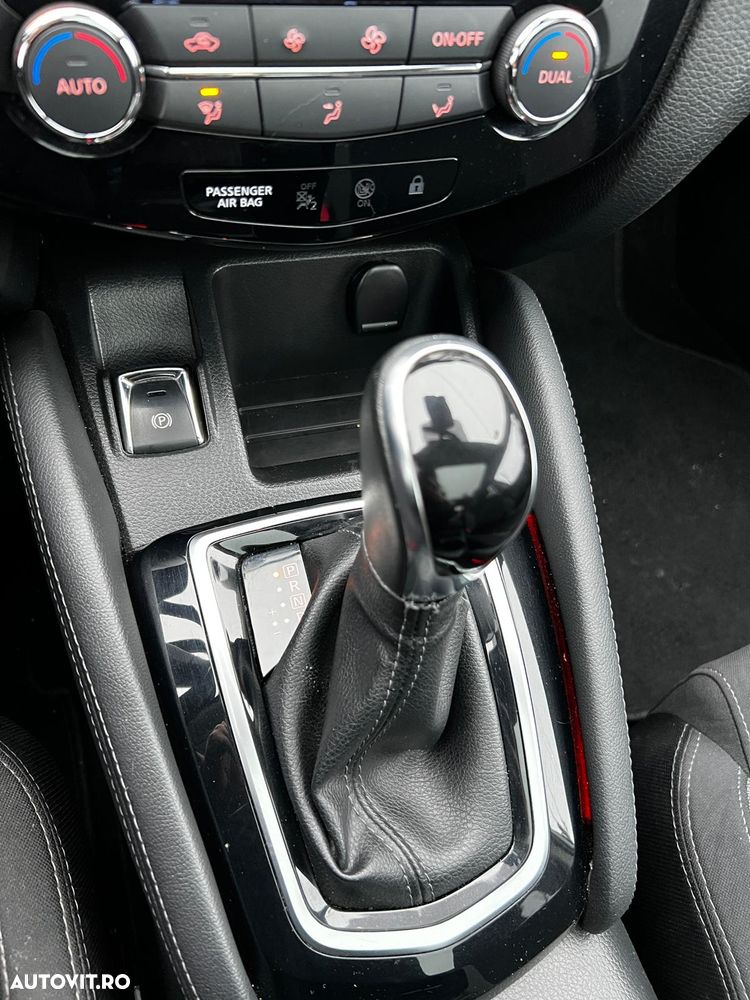 Nissan Qashqai 1.2 DIG-T Xtronic TEKNA+ - 8