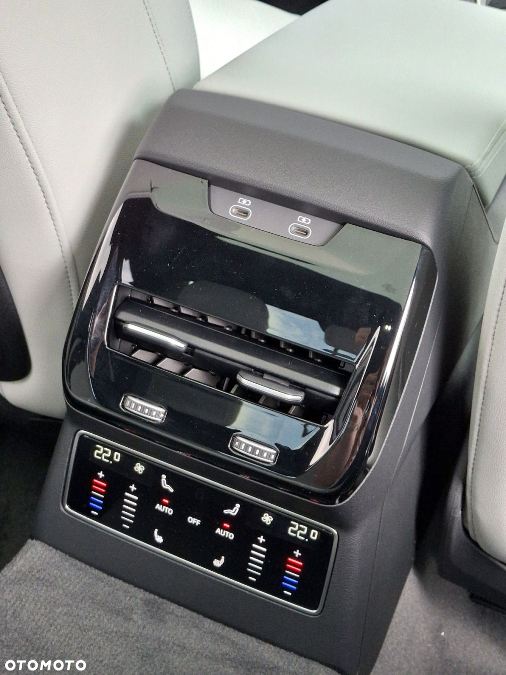 Audi A6 - 24