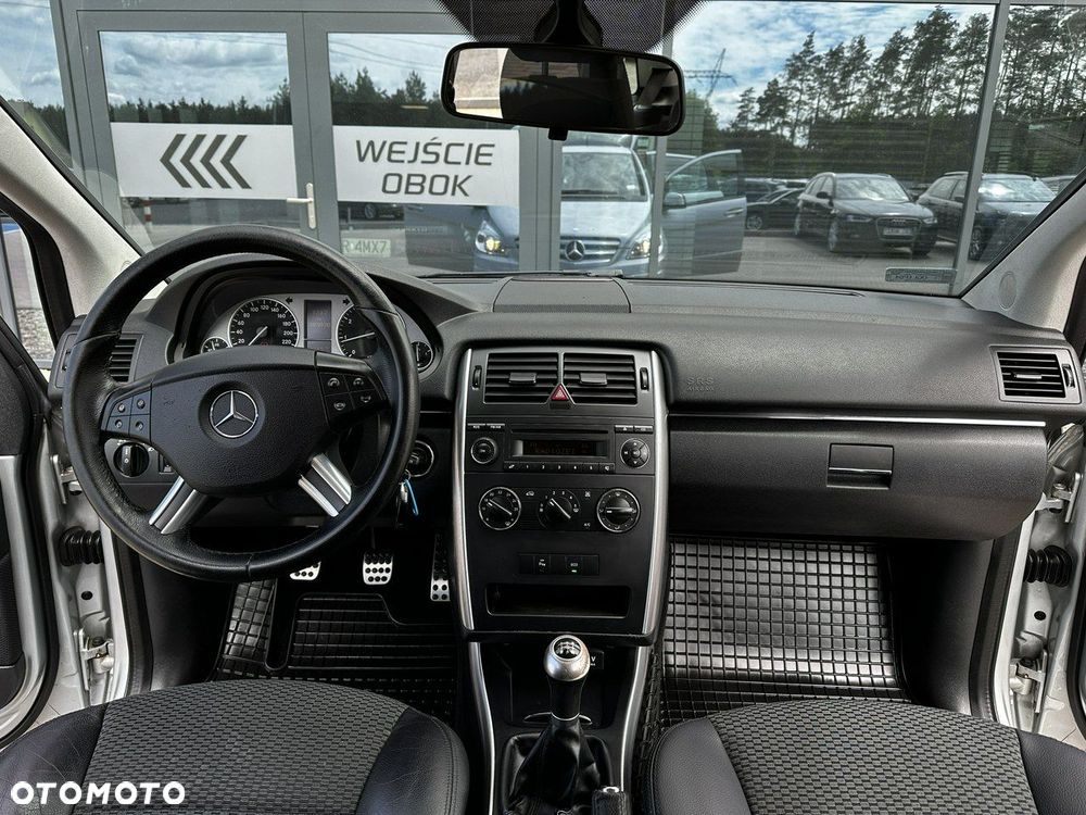 Mercedes-Benz Klasa B 180 BlueEffICIENCY - 9