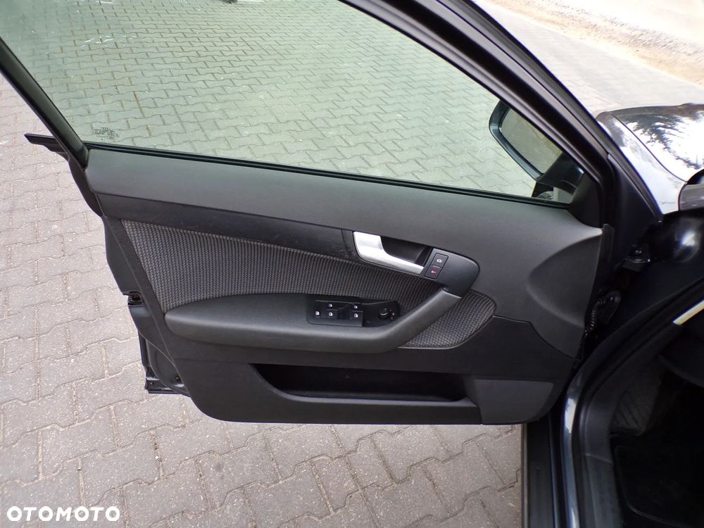 Audi A3 Sportback 1.9 TDI S line Sportpaket plus - 17