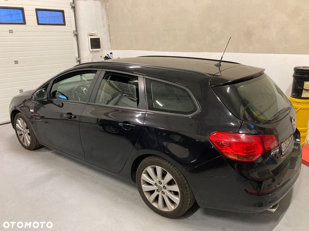 Opel Astra IV 1.4 T Sport - 14