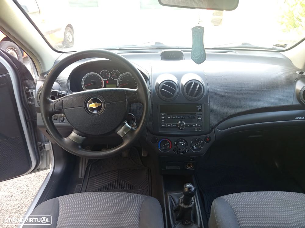 Chevrolet Aveo 1.2 LT Bi-Fuel - 10