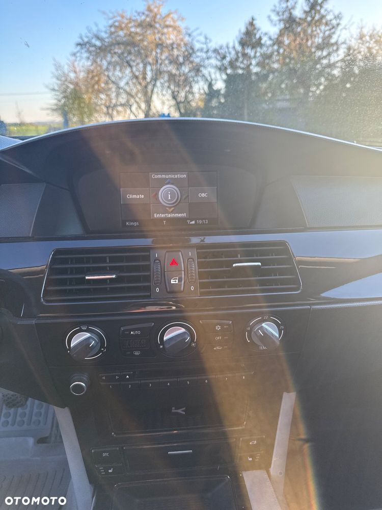 BMW Seria 5 520d - 5