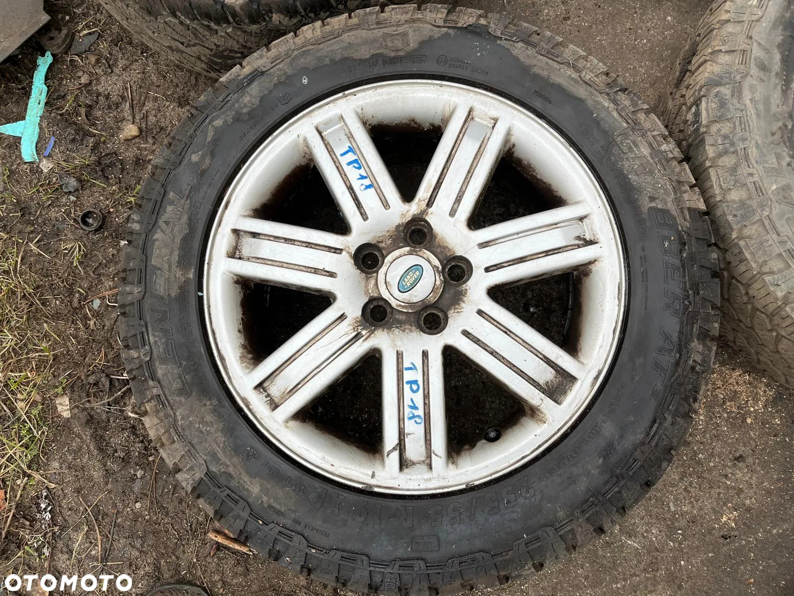 Alufelgi 19 cali RRC502640 z oponami GENERAL GRABBER AT3 255/55 R19 Range Rover 3 III LM L322 - 3