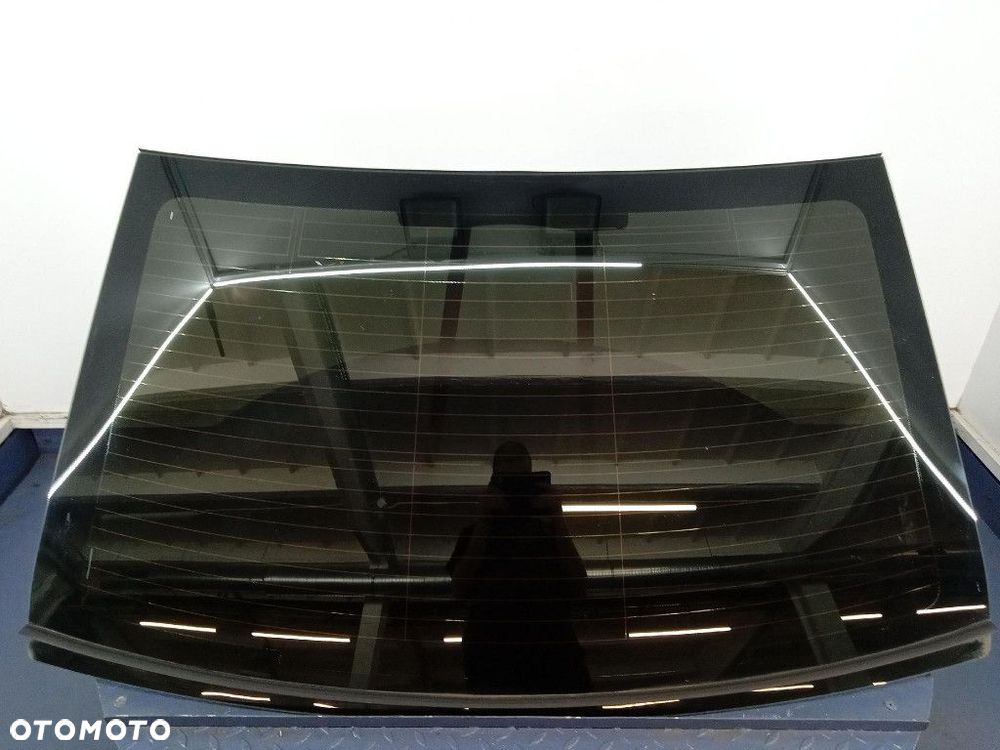MERCEDES E KLASA W212 SEDAN SZYBA TYŁ TYLNA A2126710050 - 1