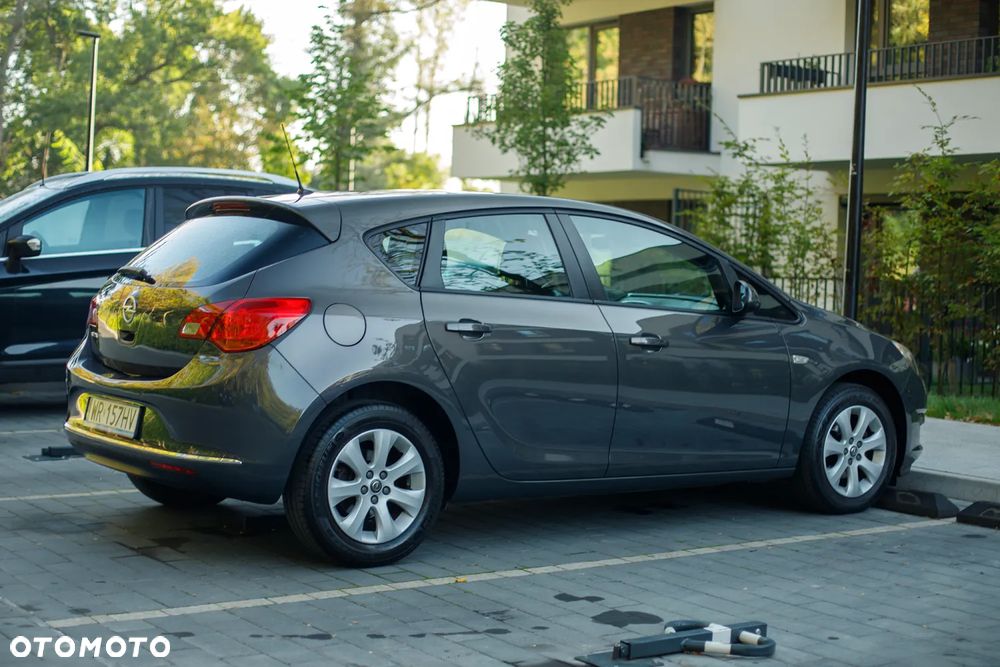 Opel Astra 1.4 Innovation - 4