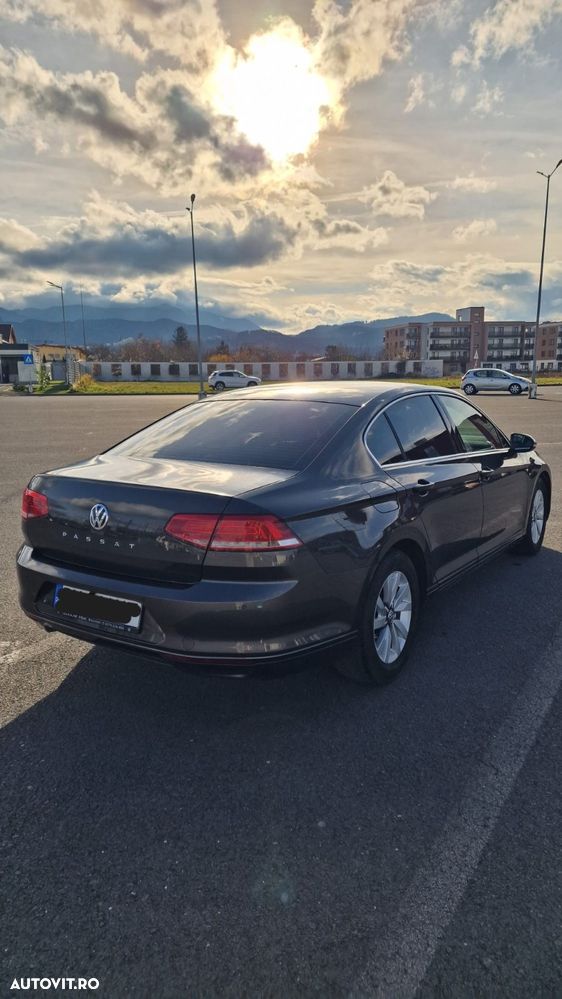 Volkswagen Passat 2.0 TDI Comfortline - 3