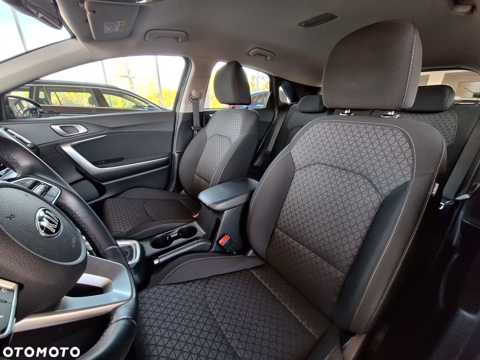 Kia Ceed 1.4 T-GDI M DCT - 17