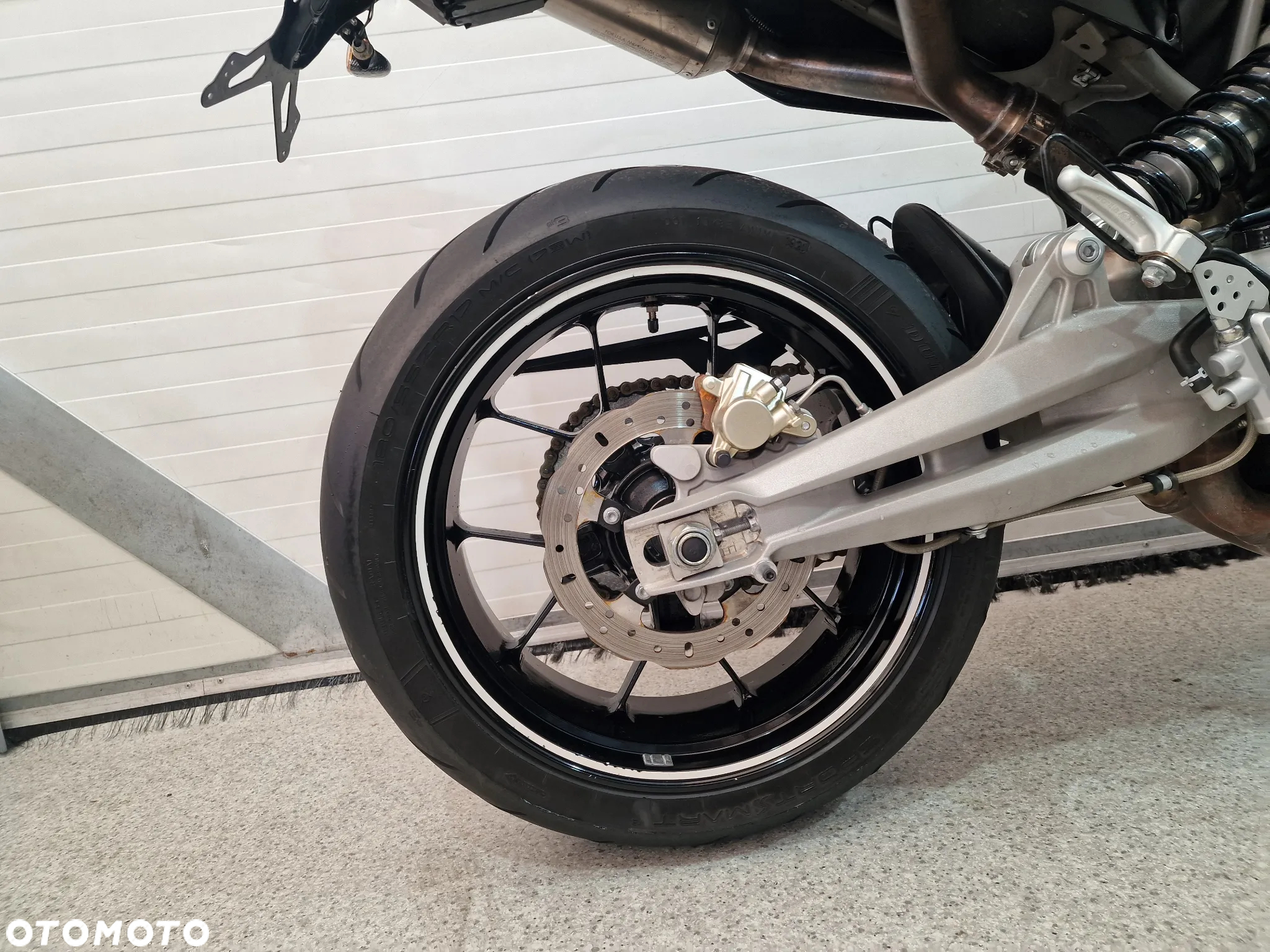 Aprilia Dorsoduro - 32