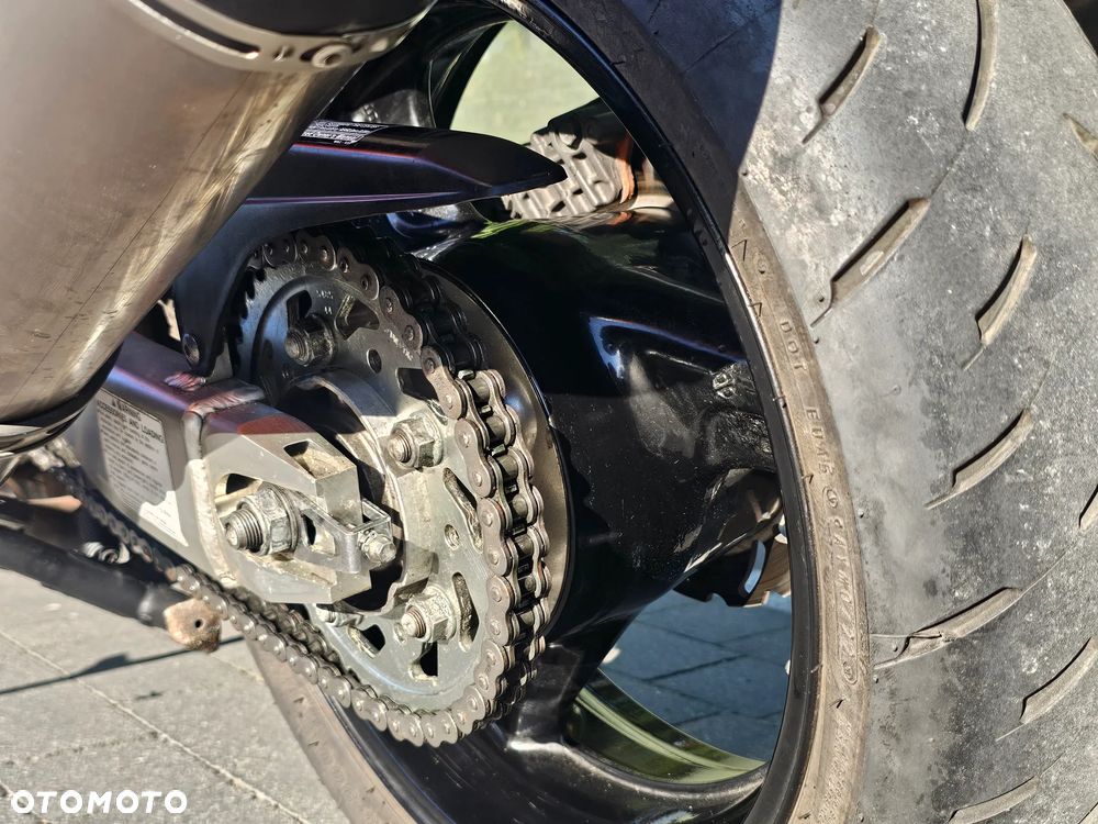 Honda CBR - 16