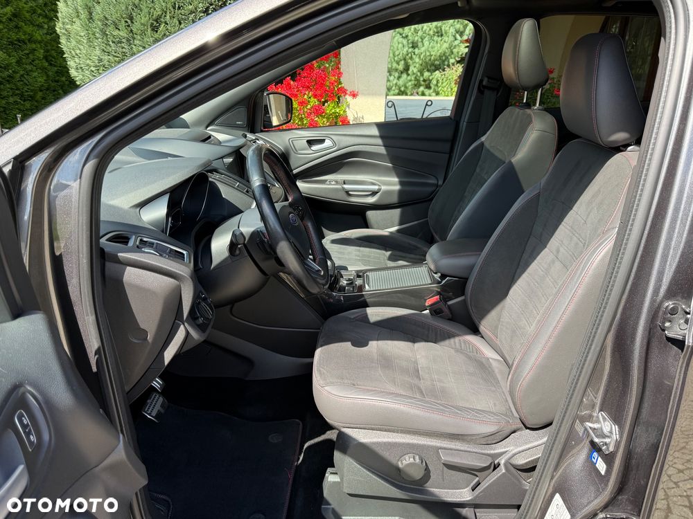 Ford Kuga 2.0 TDCi AWD ST-Line Black - 18