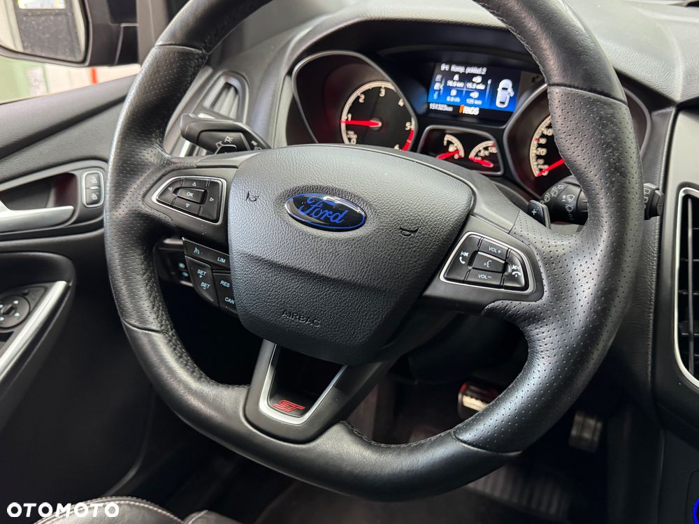 Ford Focus 2.0 TDCi ST PowerShift - 9