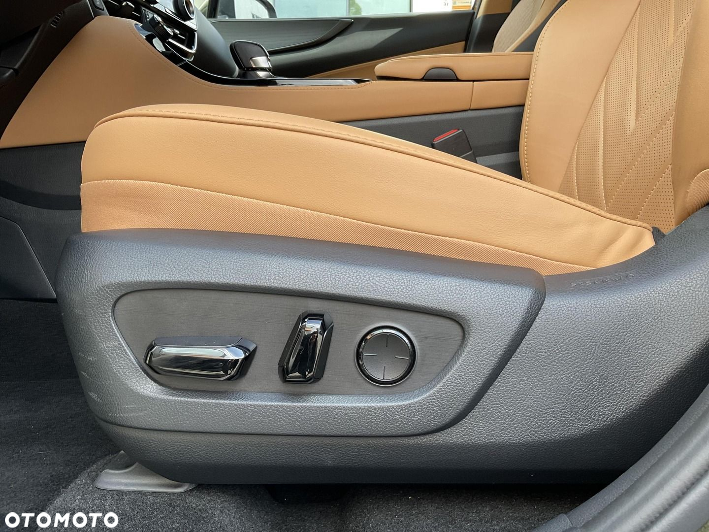 Lexus NX - 28