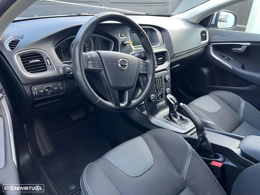 Volvo V40 1.5 T3 Sport Edition Geartronic - 17