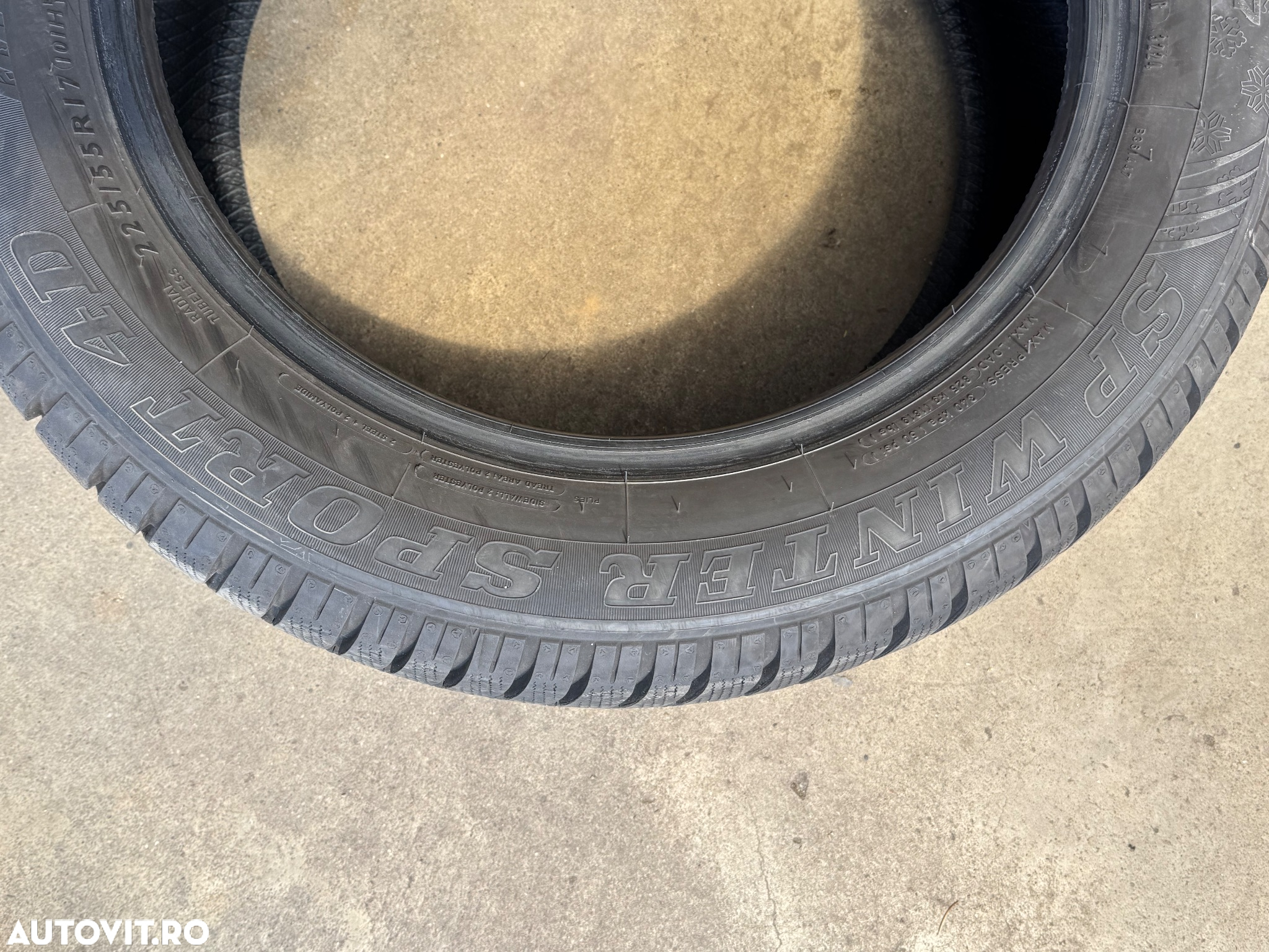 Vând 4 anvelope 225/55/17 Dunlop de iarnă ca noi - 8