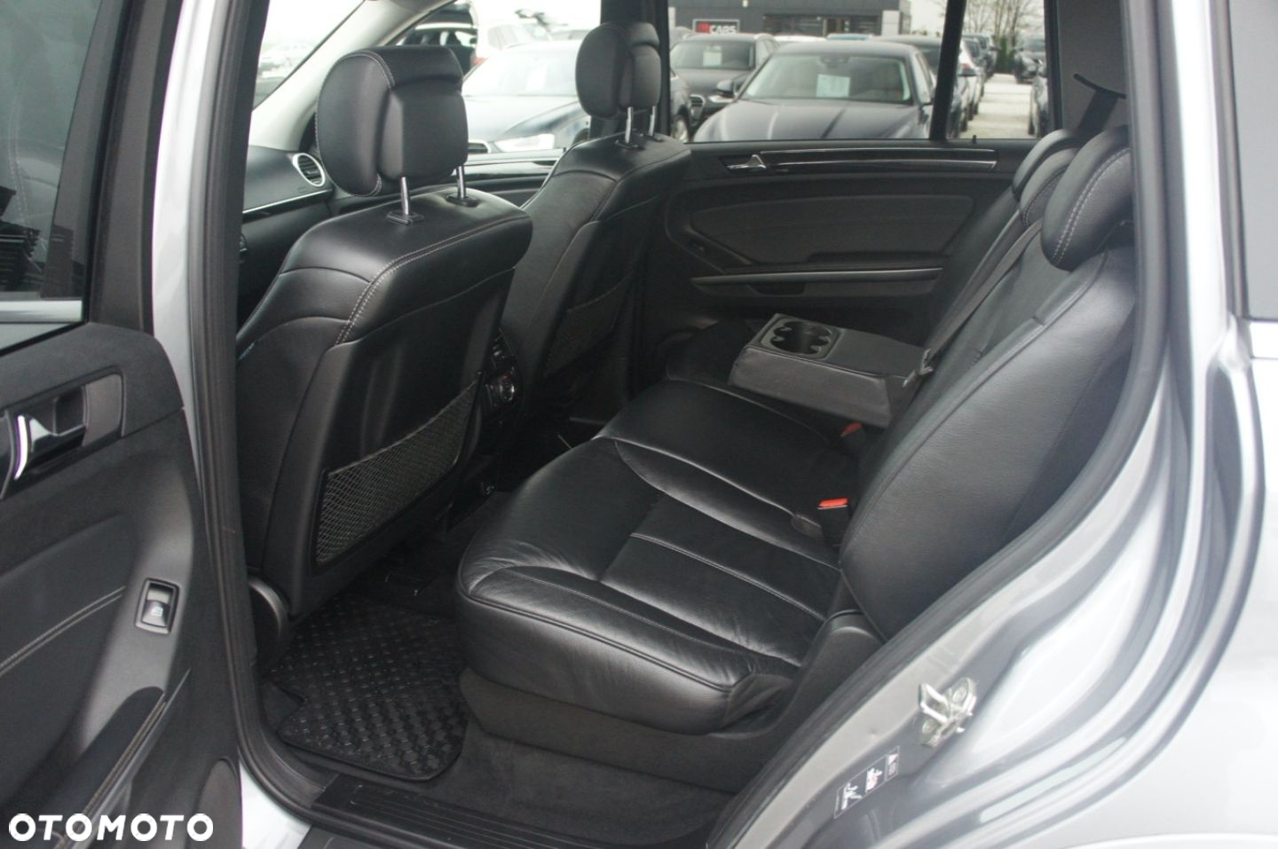 Mercedes-Benz GL - 16