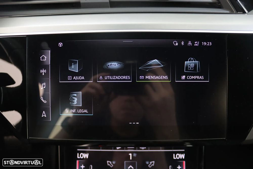 Audi e-tron 55 quattro S line - 38