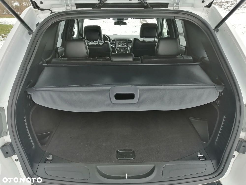 Jeep Grand Cherokee - 13