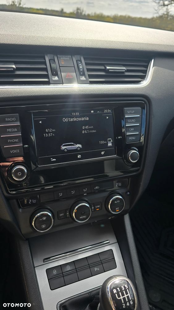 Skoda Octavia 1.4 TSI Ambition - 4