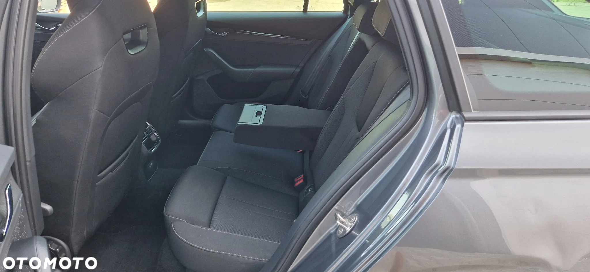 Skoda Octavia 2.0 TDI 4x4 Sportline DSG - 11