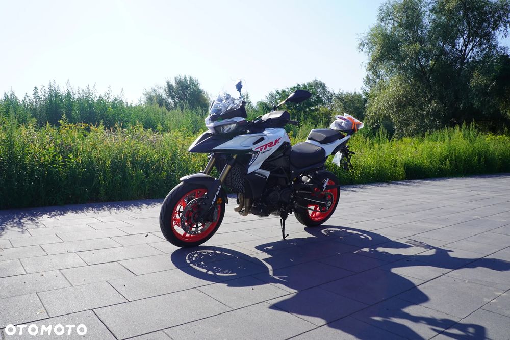 Benelli Inny - 1
