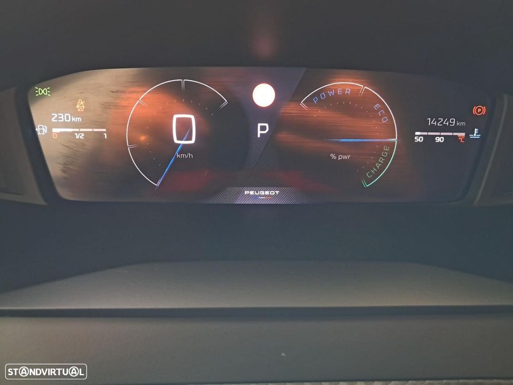 Peugeot 208 1.2 Hybrid Allure e-DCS6 - 18