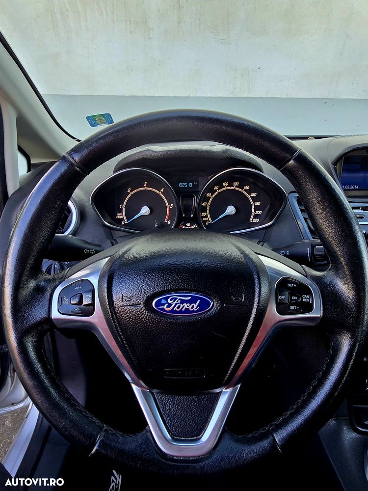 Ford Fiesta 1.6 TDCI Champions Edition - 18