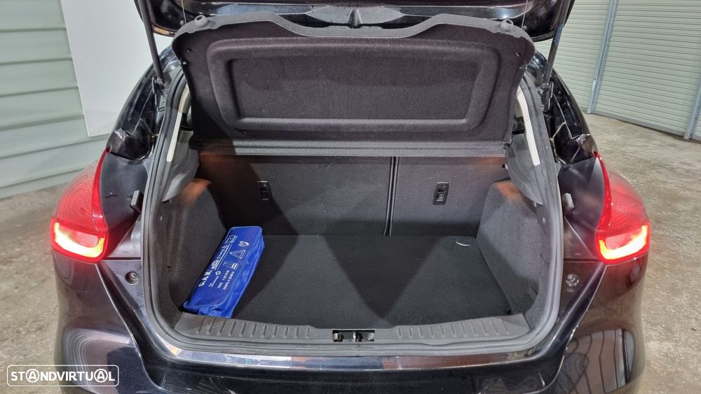 Ford Focus 1.0 EcoBoost Titanium - 7