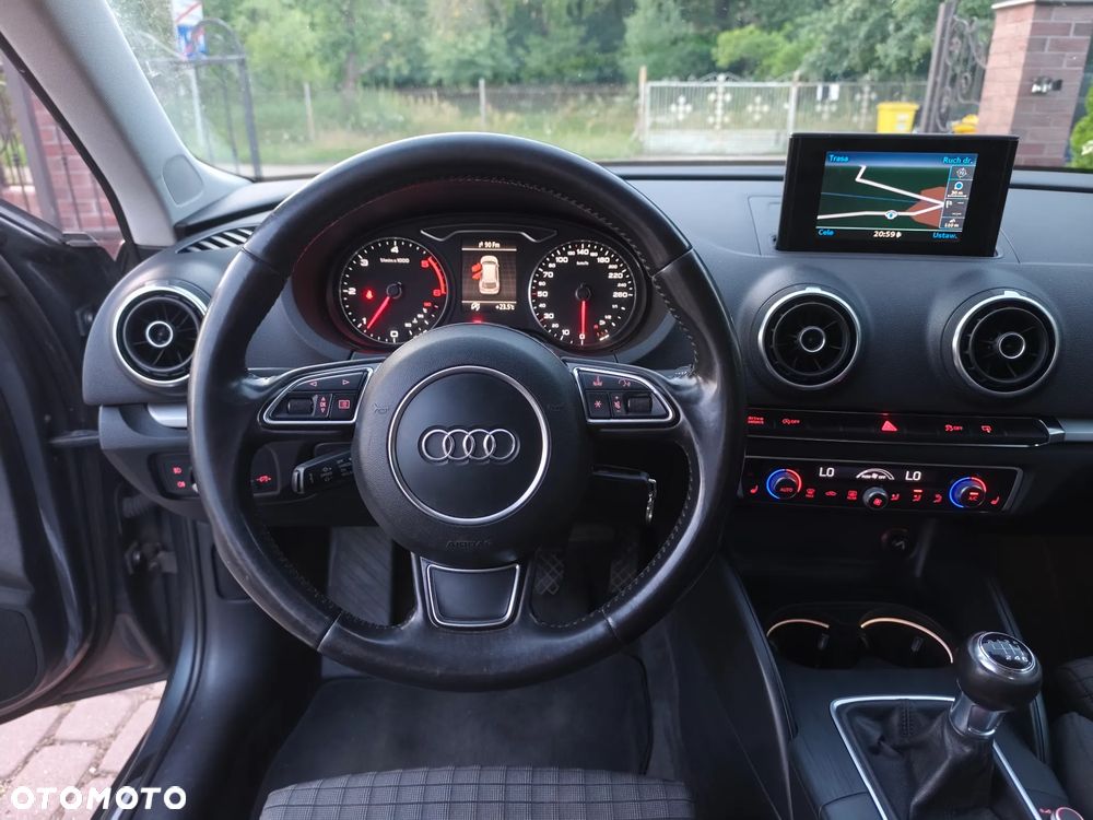 Audi A3 Sportback 2.0 TDI Ambiente - 23