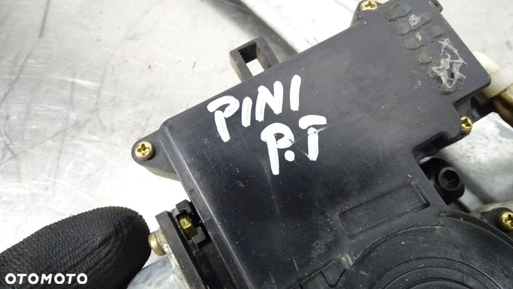 MECHANIZM PODNOSZENIA SZYB PRAWY TYŁ MITSUBISHI PAJERO PININ 2.0 - 7