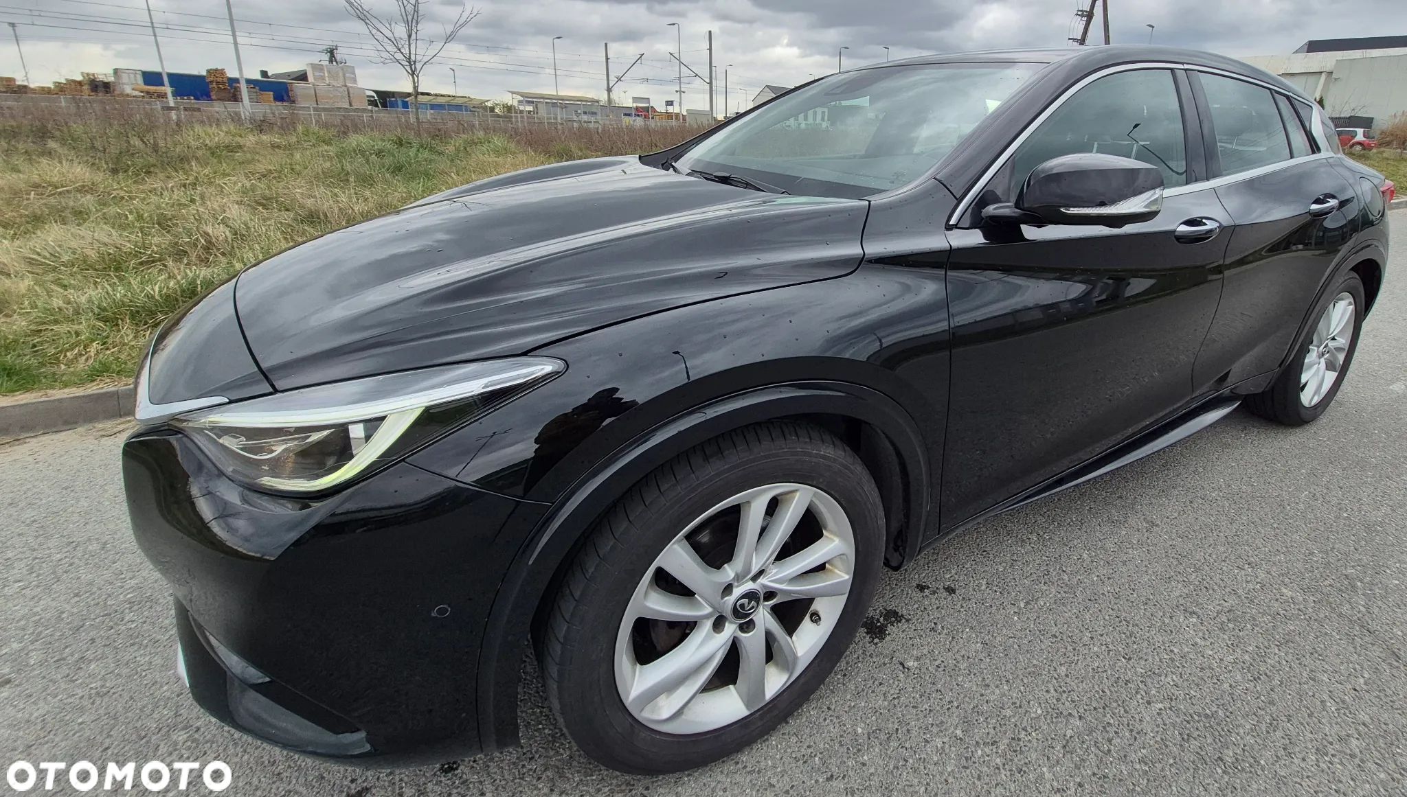 Infiniti Q30 1.6t - 1