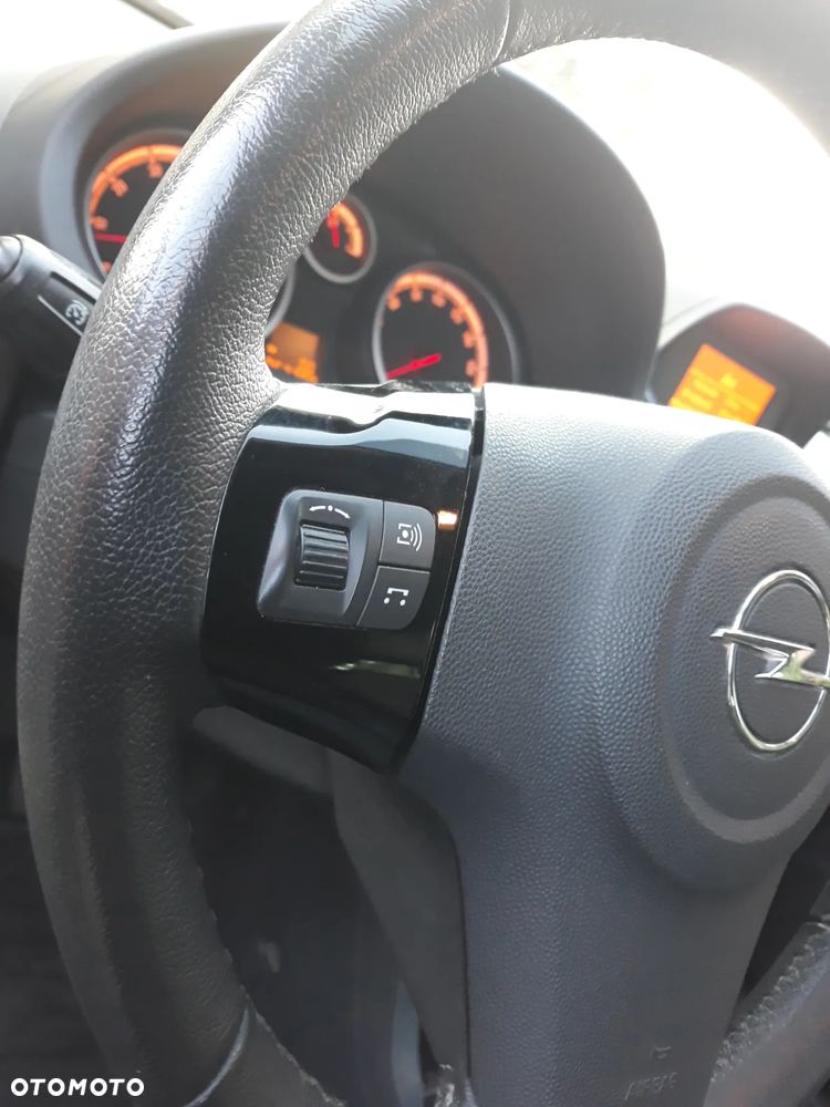 Opel Corsa 1.4 16V Limited Edition - 18