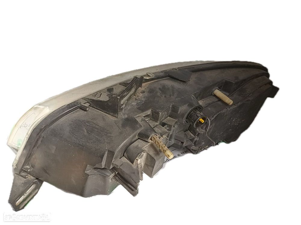 Farol Dto Fiat Stilo (192_) - 2