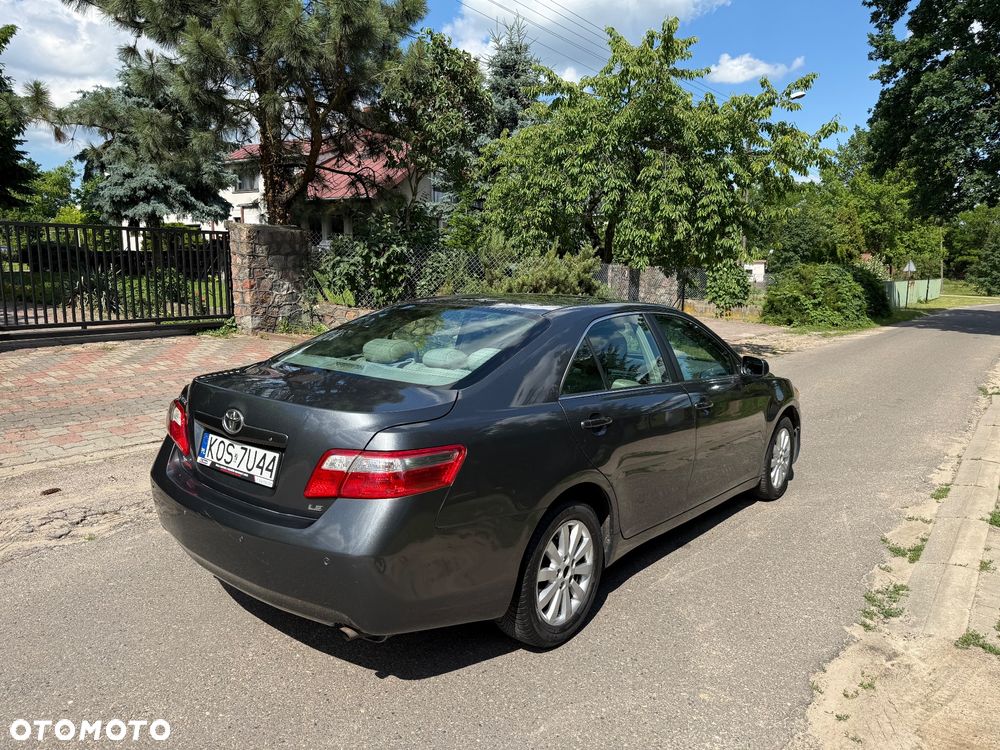 Toyota Camry 2.4 SE - 3