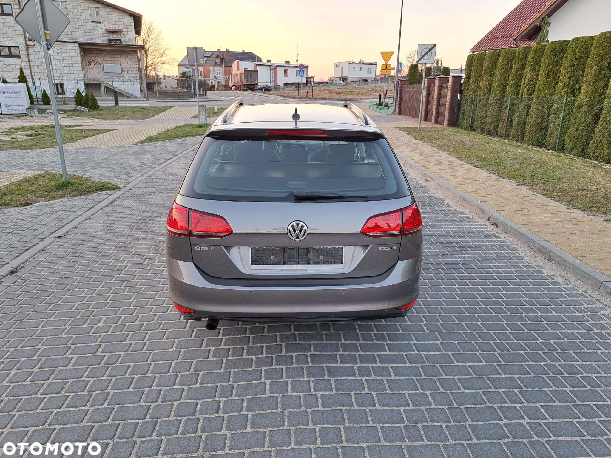 Volkswagen Golf VII 1.6 TDI BMT Trendline - 9