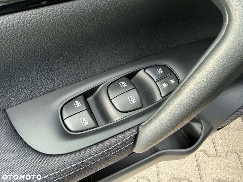 Nissan Qashqai 1.3 DIG-T Tekna DCT - 10