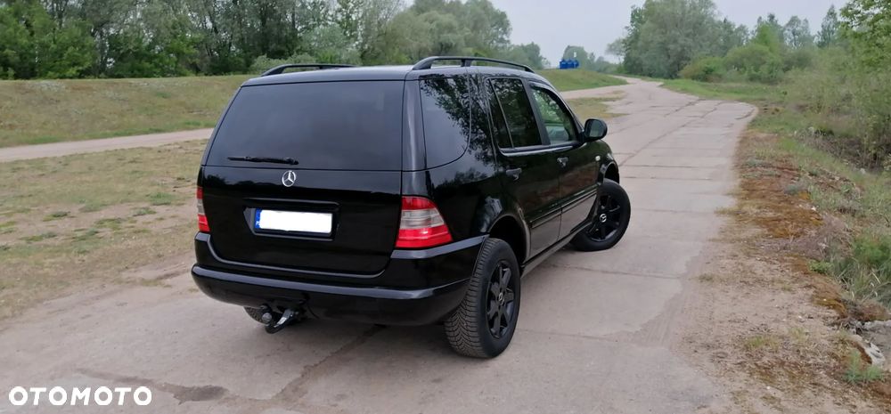 Mercedes-Benz ML - 4