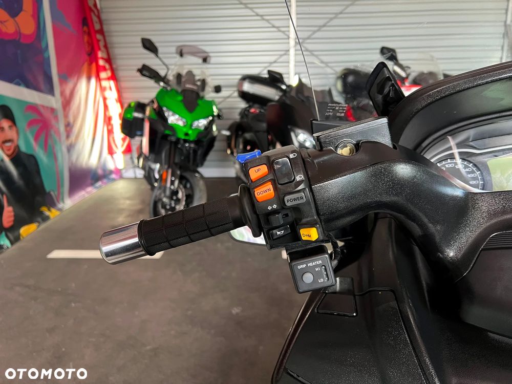 Suzuki Burgman - 14
