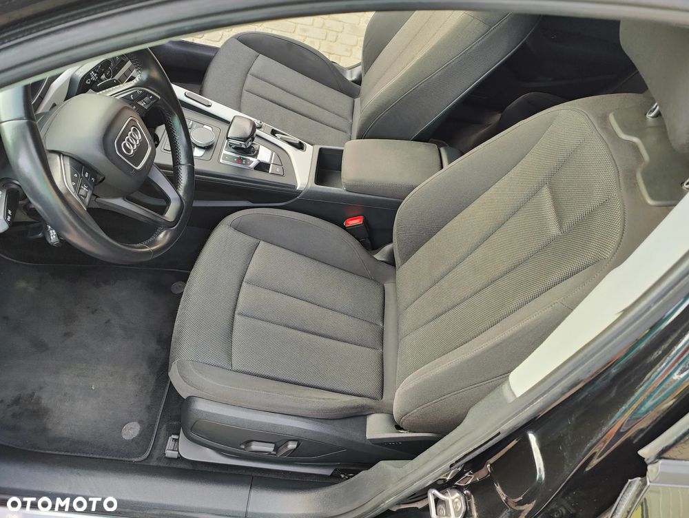 Audi A4 Limousine 1.4 TFSI S tronic sport - 37