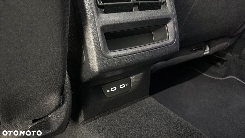 Volkswagen Golf 2.0 TDI Life - 20