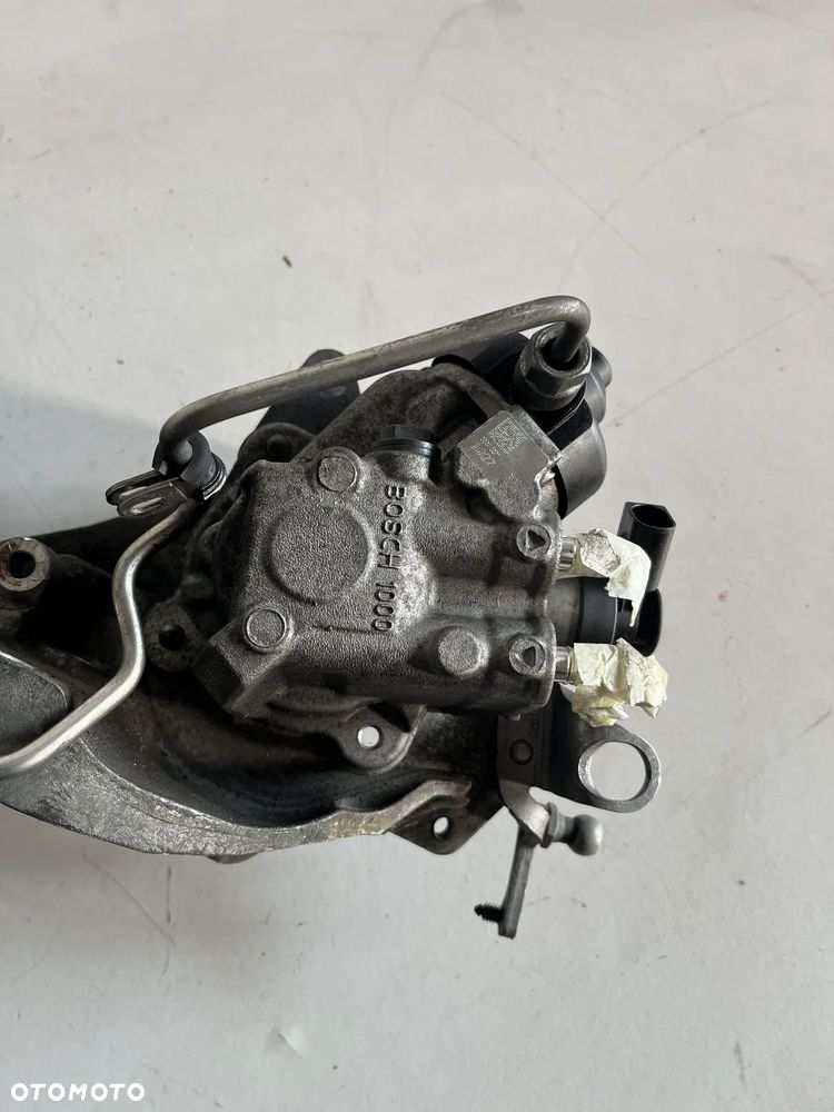 UKŁAD PALIWOWY WTRYSKOWY 2.0 TDI POMPA WTRYSKI 03L130277 Q / J  KOMPLET - 6