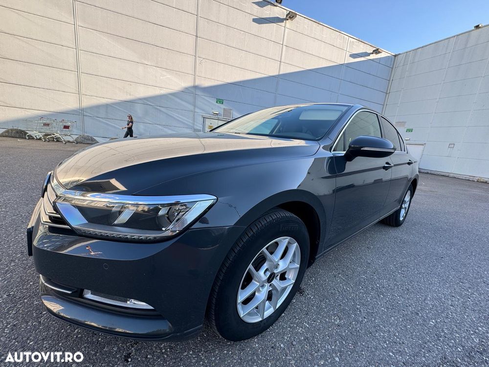 Volkswagen Passat 2.0 TDI Comfortline - 1