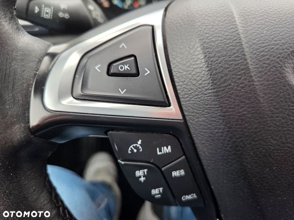 Ford Mondeo SW 1.5 EcoBoost S&S Titanium - 32