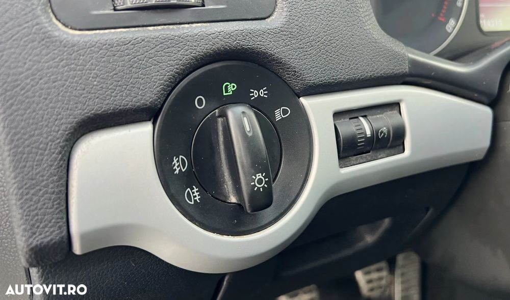 Skoda Octavia 2.0 TDI DPF Scout 4x4 - 13